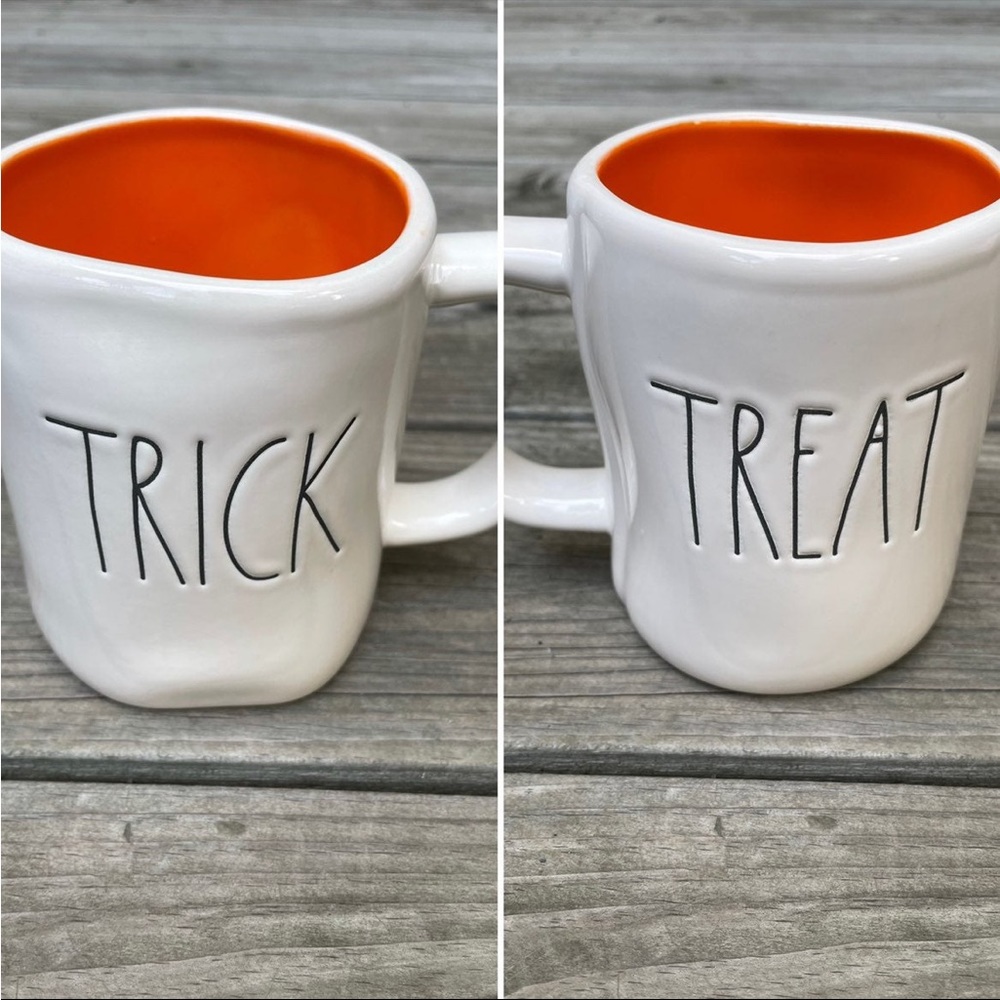 NEW Rae Dunn Halloween TRICK TREAT Mug